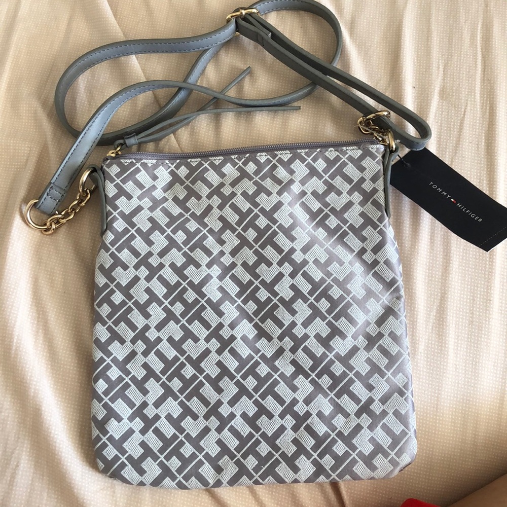 Tommy slim monogram slingbag - Picture 3 of 6